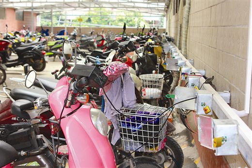 河南开展电动车违规停放、充电的集中处罚行动