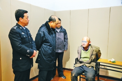 因宅基地纠纷 林州男子挥刀砍邻居致2死1伤