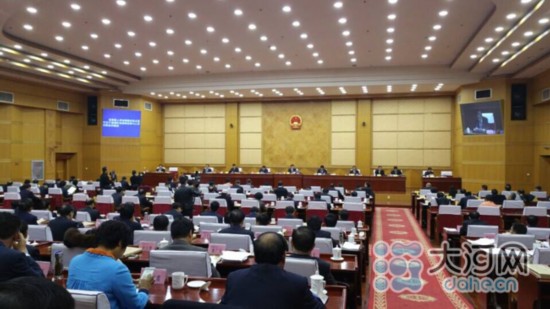 省十二届人大常委会十七次会议召开 新乡等七市有望获立法权