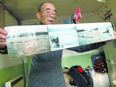 八旬摄影迷30年拍千张相片 记录北京生活变迁