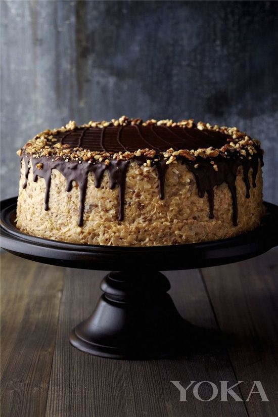 German Chocolate Earthquake Cake Recipe: A Decadent Delight