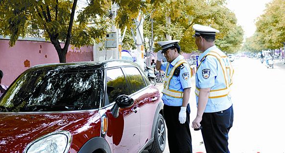 高考期间我市考点周边实行临时交通管制