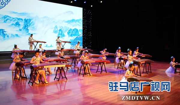 周莉古筝古琴艺术中心举行三十周年师生音乐会