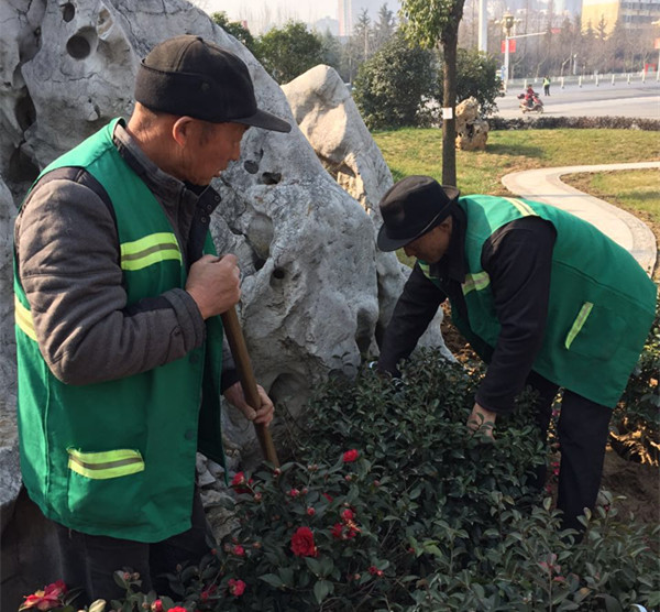 创建文明城市 争做文明市民 爱护公共景观 要从自身做起