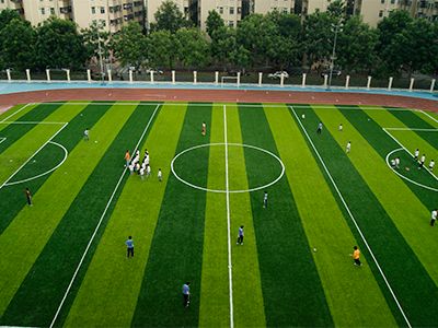 新疆新建和改扩建500个校园足球场地--驻马店