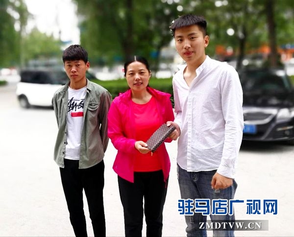 两名学生身份证准考证丢失 媒体助力1小时找回
