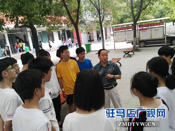 考生填报志愿 高中名师来支招