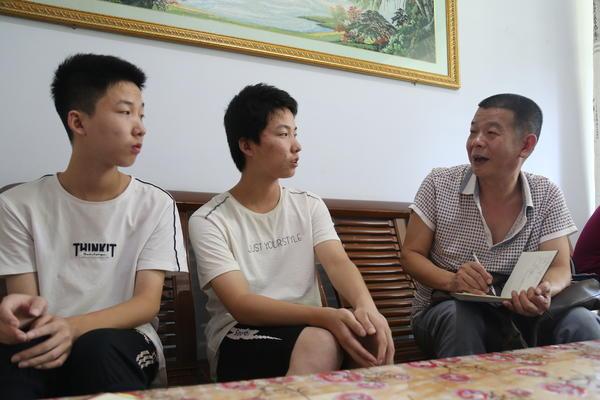 驻马店最牛双胞胎：哥哥676分上北大 弟弟679分上清华