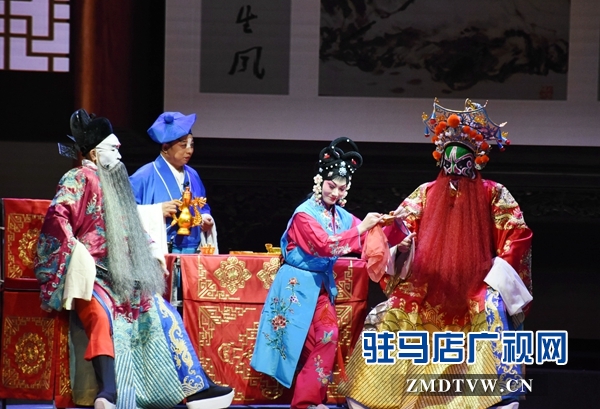 正阳新编历史剧《三告御状》进行首场汇演