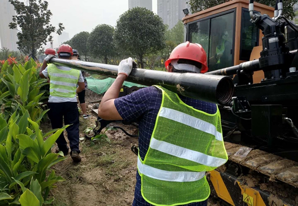 热力工人：用汗水为城市“储暖”