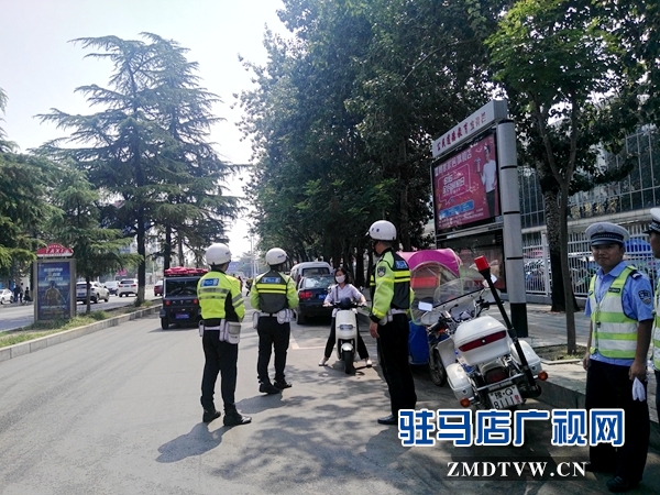 摩托车机动大队民警：整治交通违法 我们一直在路上