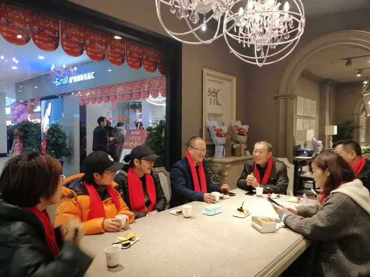  十名大牌设计师亲临现场助力驻马店居然A.R.T.旗舰店盛大开业