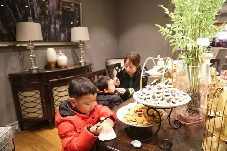  十名大牌设计师亲临现场助力驻马店居然A.R.T.旗舰店盛大开业