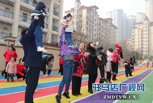 大手牵小手 亲子游园乐翻天