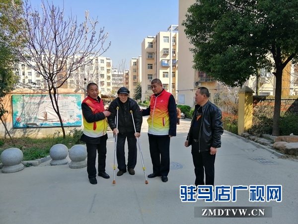  爱心义诊进社区志愿服务暖人心