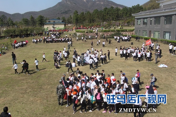 驻马店市第24小学开展清明祭英烈暨亲近大自然研学活动