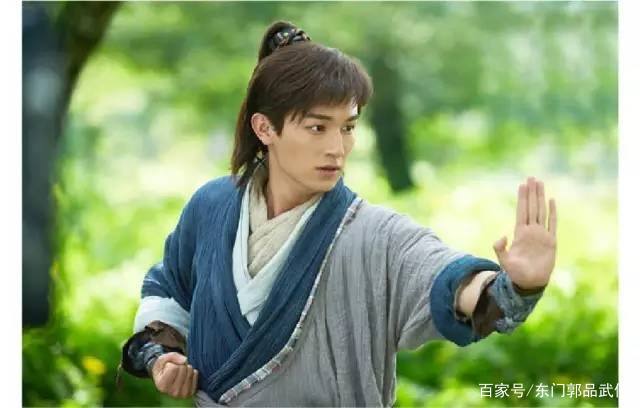 金庸笔下的丐帮，为什么总是难成气候，其有何隐喻？ 