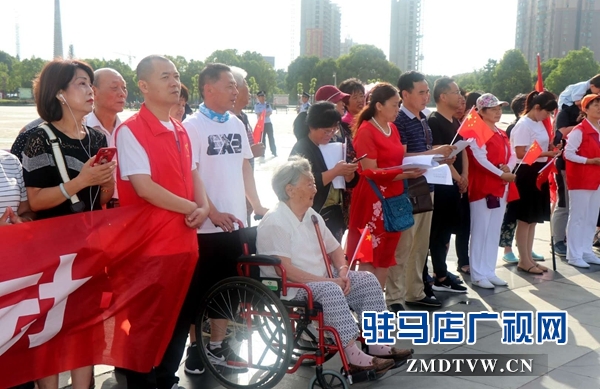 驻马店市举办千人大合唱为党庆生 数百名群众自发参与