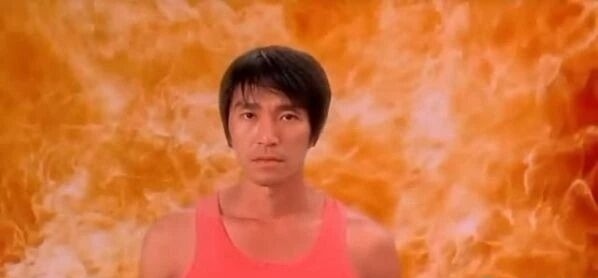 周星驰：表面是个搞笑明星，背地里却是......