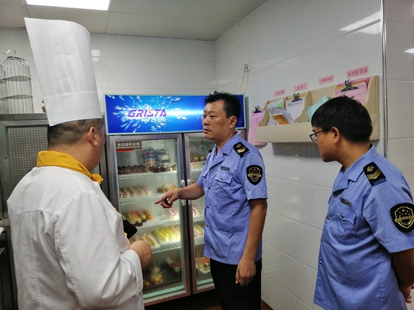 迎盛会 开发区开展餐饮店专项检查