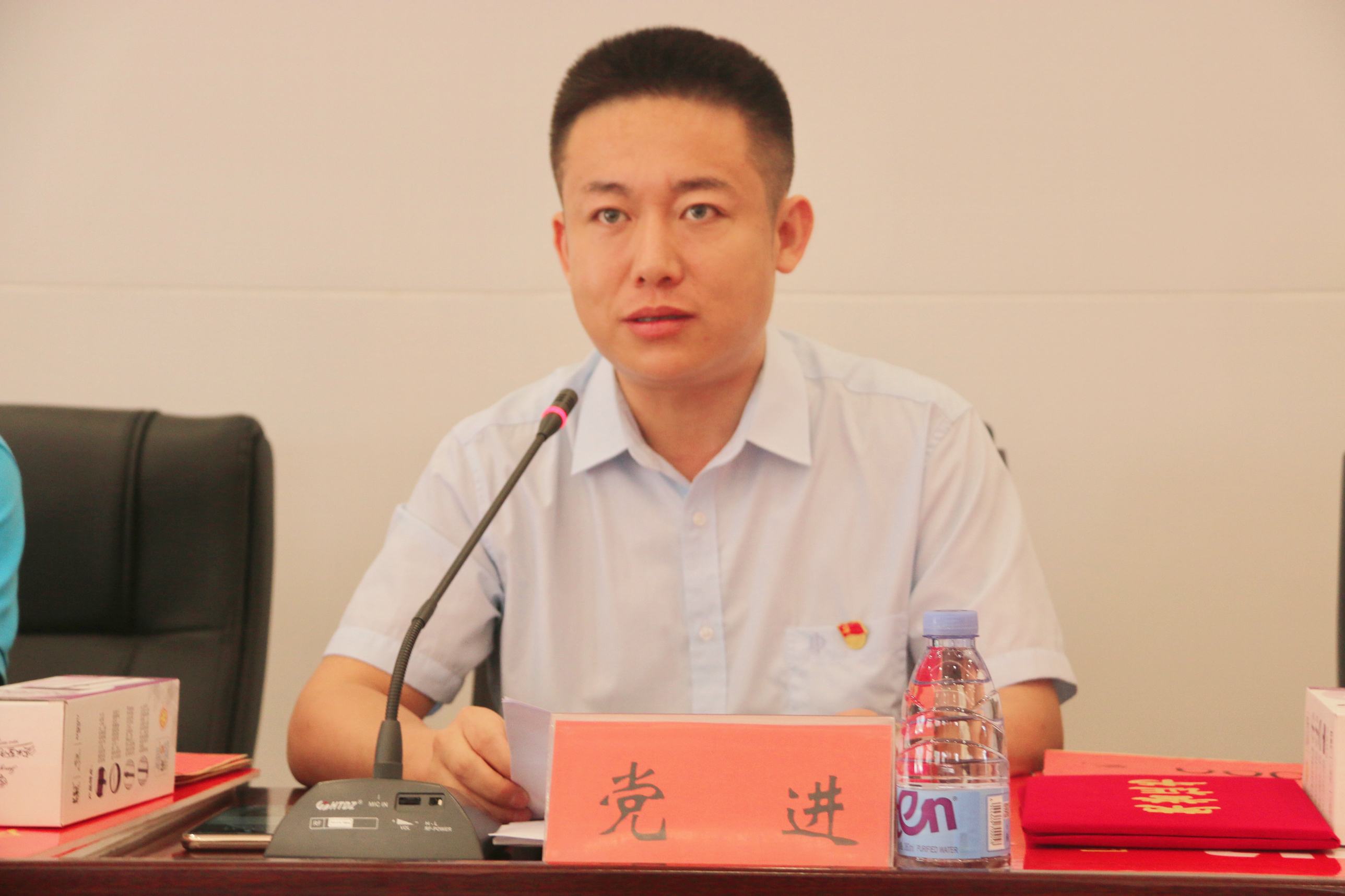 驻马店市科技学校2019年秋季开学典礼暨爱邦忙助学金发放仪式温情启幕