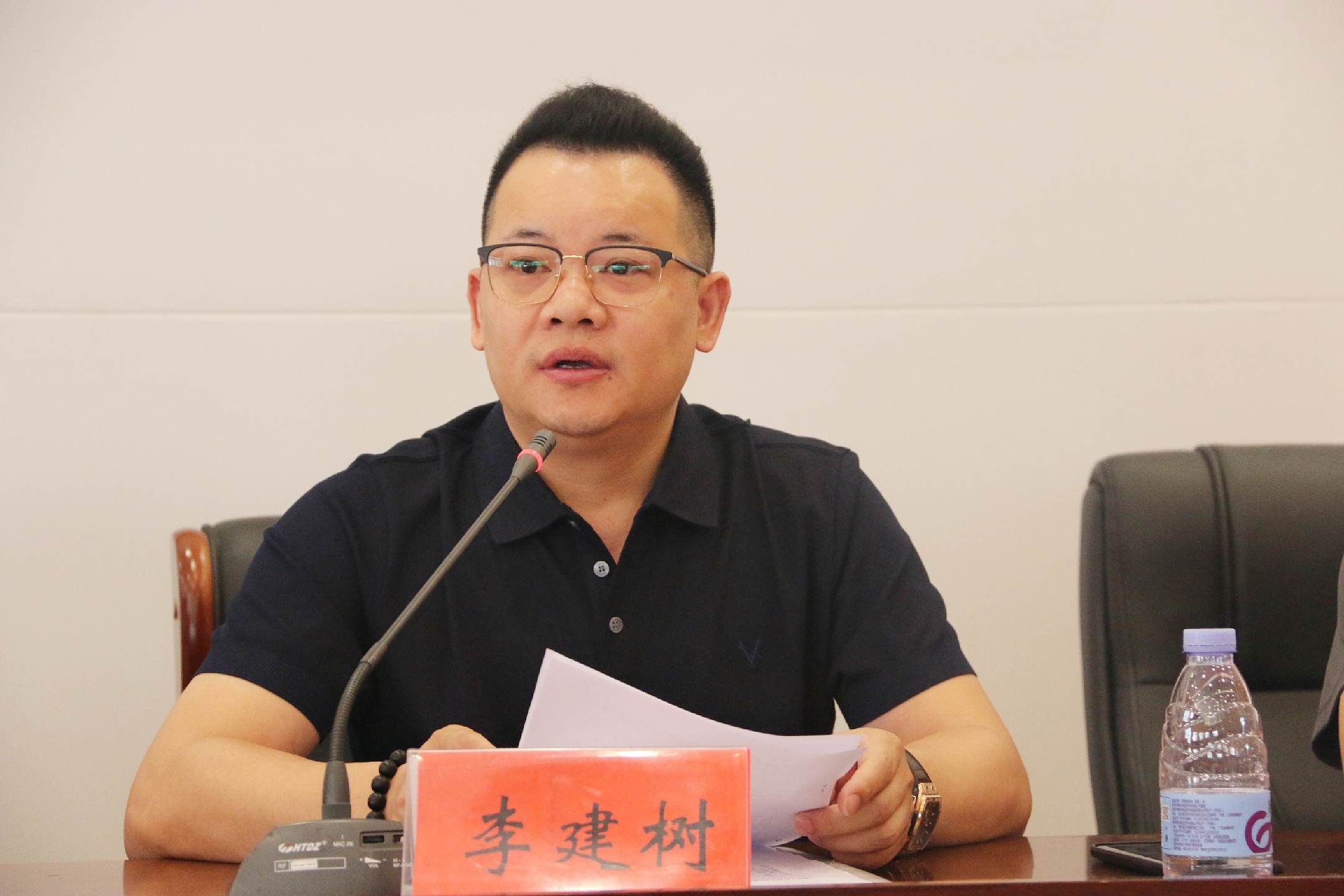 驻马店市科技学校2019年秋季开学典礼暨爱邦忙助学金发放仪式温情启幕