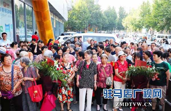 欢乐爱家超市与大商新玛特强强联合倾力打造“海鲜船” 让你不出天中一次吃遍199种海鲜 