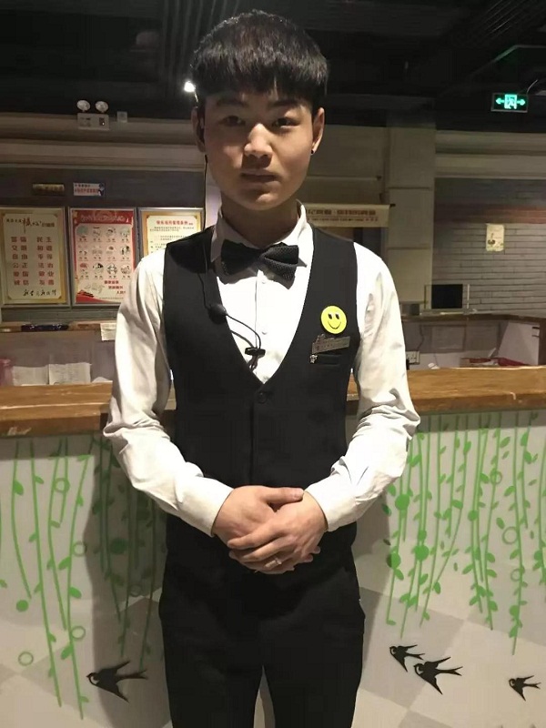 点赞!公司员工拾金不昧 彰显企业优良文化！