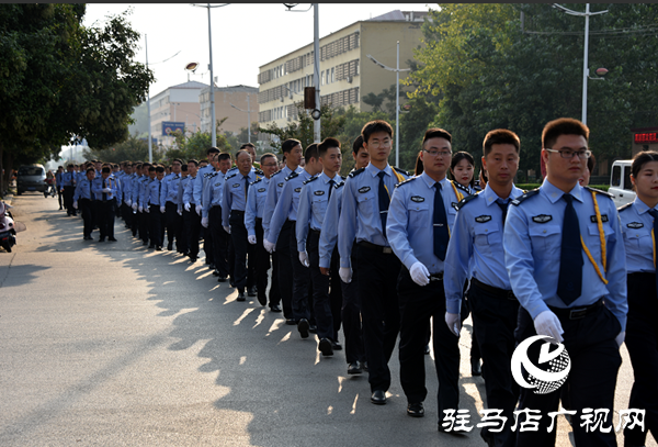 平舆县公安民警在新中国成立70周年歌咏比赛中获得铜奖