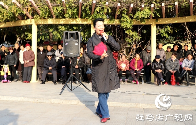 豫剧名家倾情献唱 市民家门口享受文化大餐