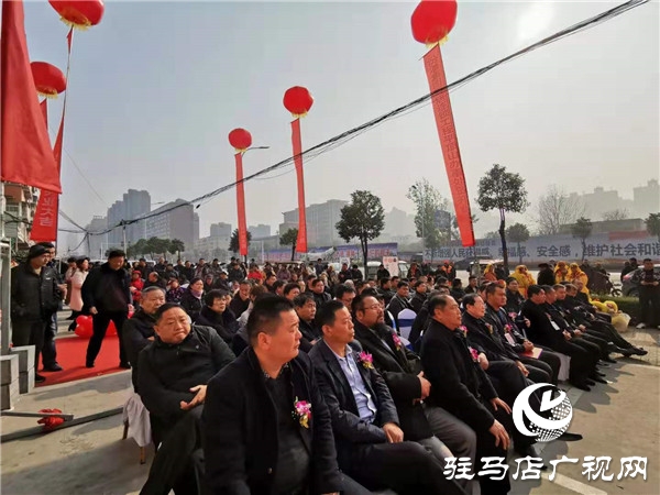  汾酒集团百店连锁名酒工程项目驻马店办事处荣耀盛启