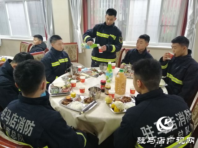 驻马店市消防救援指战员的年三十