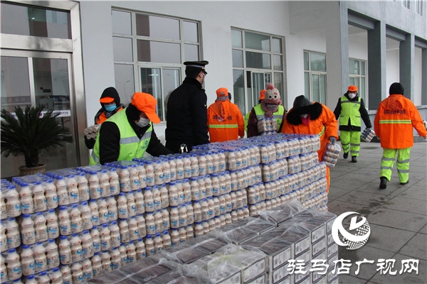 开发区慈善总会联合爱家超市向疫情防控一线捐赠物资