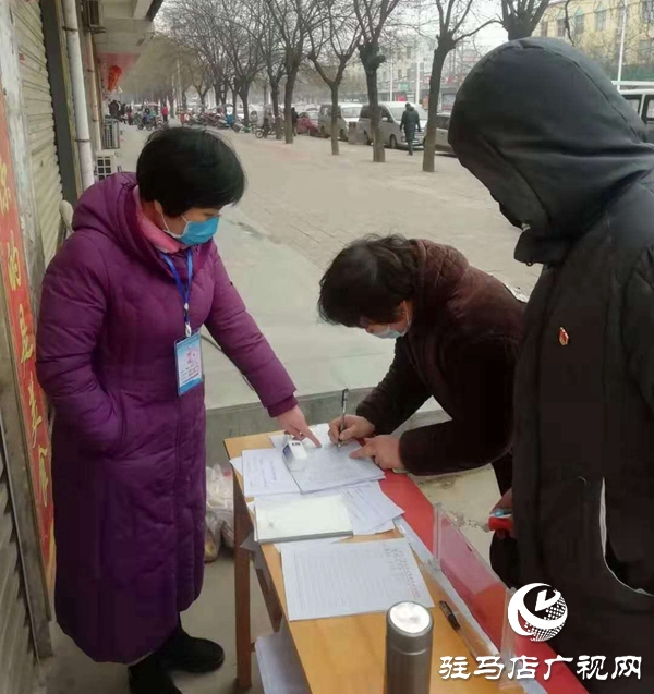 上蔡县芦岗街道母女齐上阵战“疫”成佳话