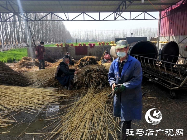 宿鸭湖街道：发挥乡村经济带贫优势 引导贫困群众本地就业