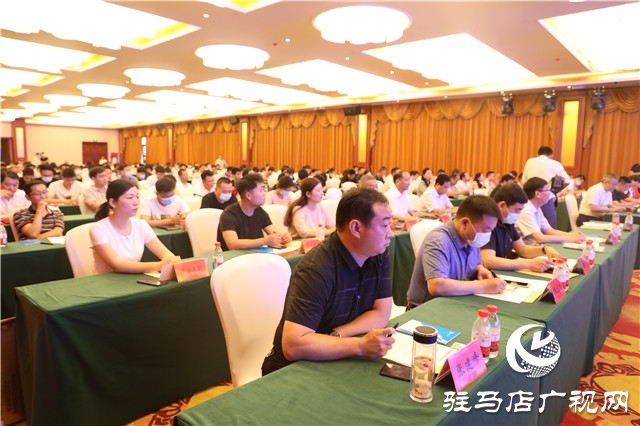清华大学博士为驻马店企业家深度解读疫情后民营企业发展的机遇与挑战
