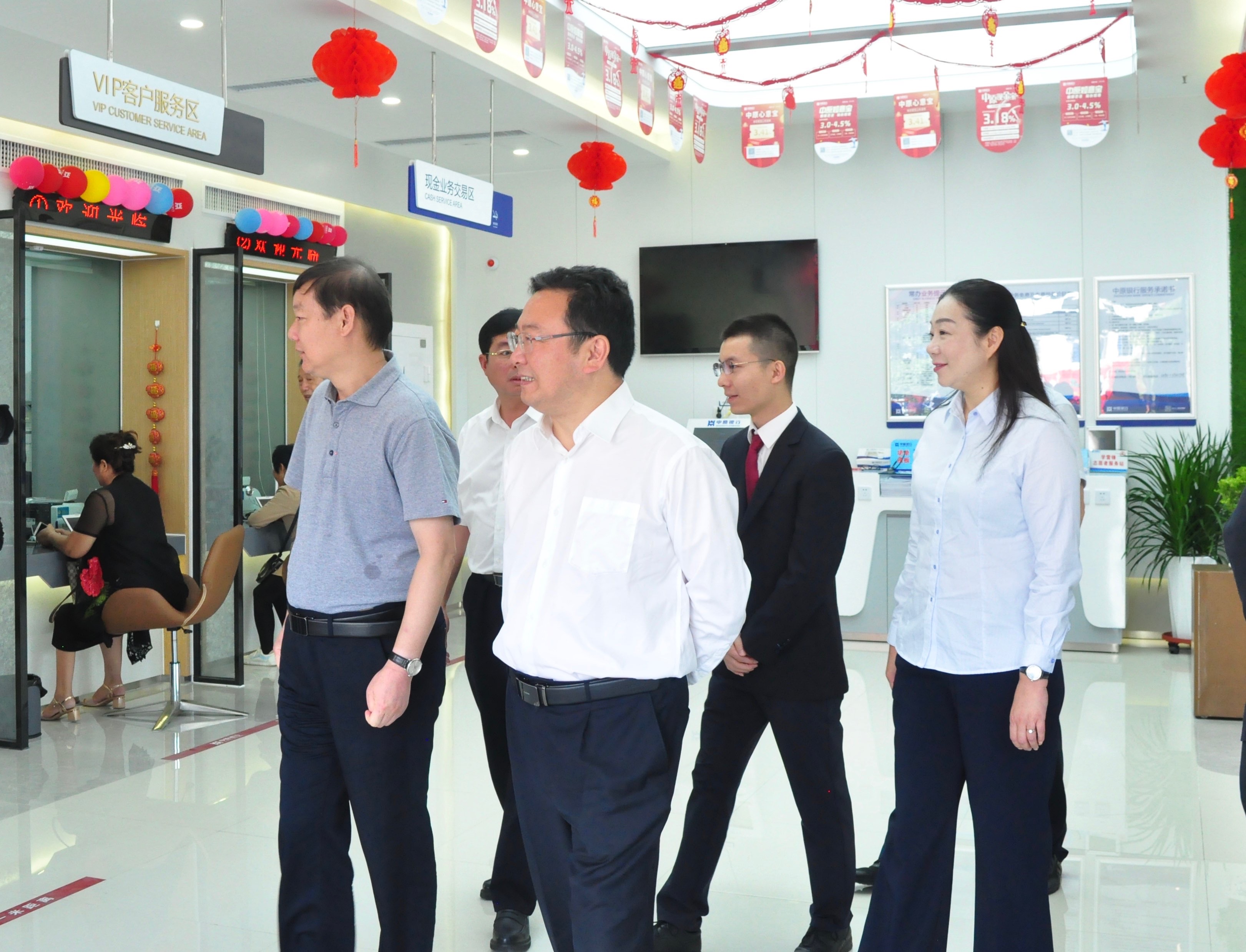 提升新形象 创造新辉煌 中原银行上蔡支行乔迁新址盛典圆满举行