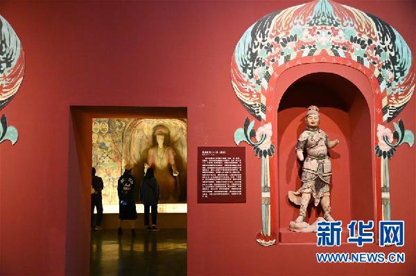 中国三大石窟在河南洛阳首次联袂开展