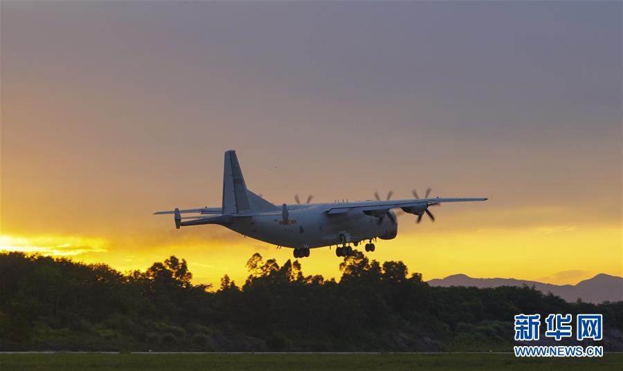  我们在战位报告丨侦天探海 狩猎海空——南部战区海军航空兵某师加速转型提升新质战斗力记事