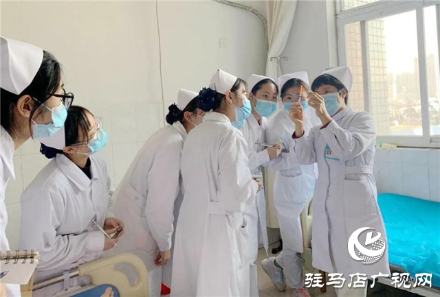 “床边学习” 让医教结合更加紧密——市中心医院护理教学查房助力黄淮学院医学院学生实践技能提升
