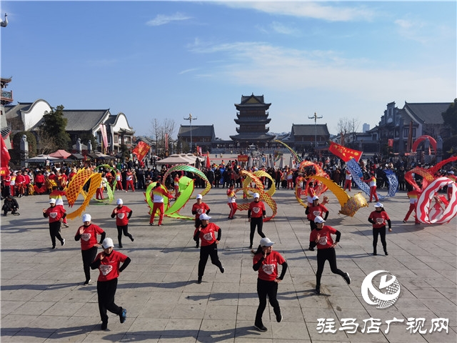 鞭声阵阵 龙飞陀舞河南驻马店市驿城区皇家驿站五市同台竞技展舞姿