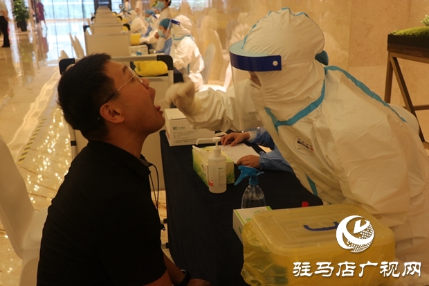驻马店市第四届人大八次会议代表报到