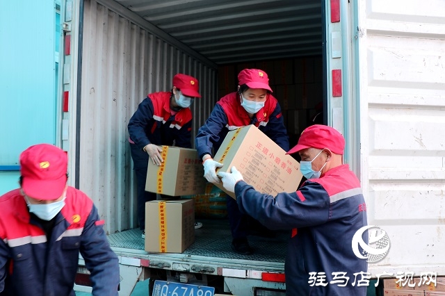 正道油业：开足马力生产 保障市民“油瓶子”“酱罐子”