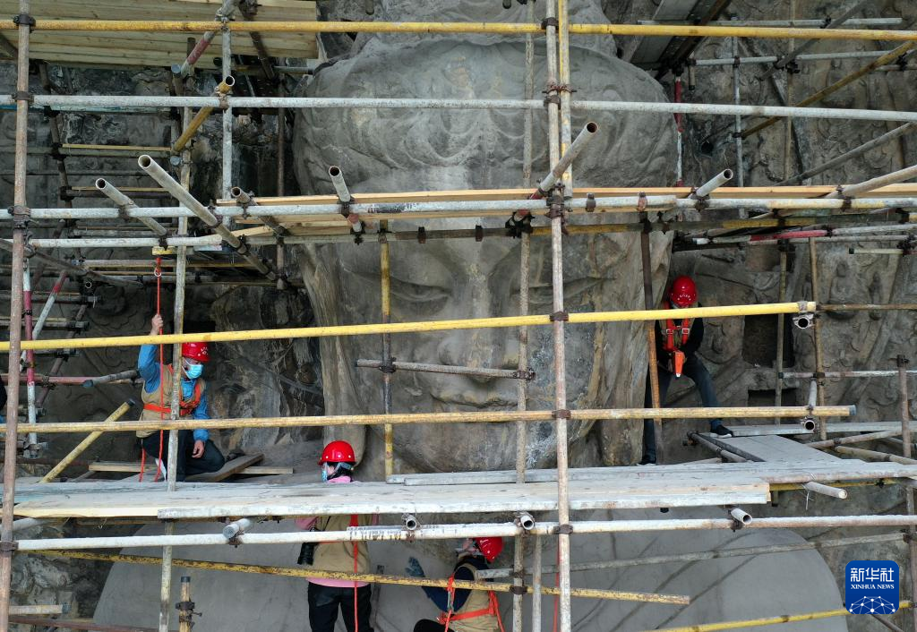 龙门石窟奉先寺“大修”工程过半 卢舍那大佛六月“开颜”