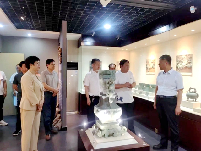 刘晓文到市文广旅局调研文化旅游工作