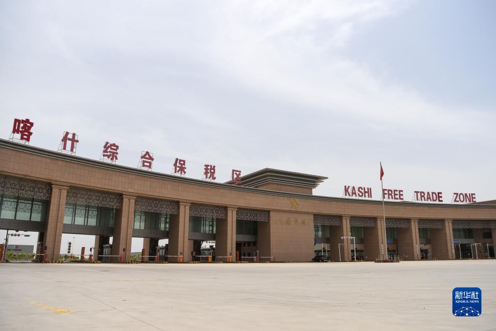 情满天山处处春——沿着总书记的足迹之新疆篇