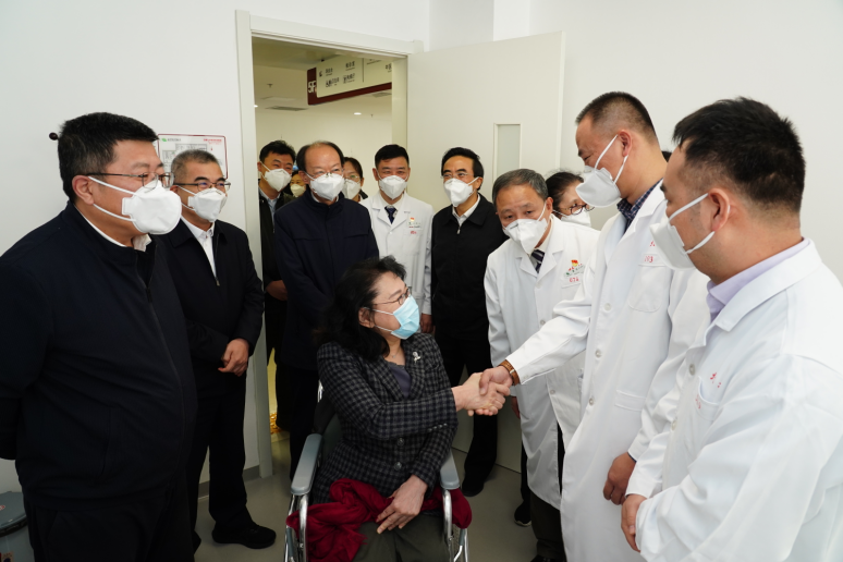 张海迪：发挥领头羊作用带动全国盲人医疗按摩更好服务于人民健康