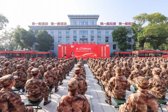 让雷锋精神在新时代绽放更加璀璨的光芒——全国各地第60个学雷锋纪念日活动综述