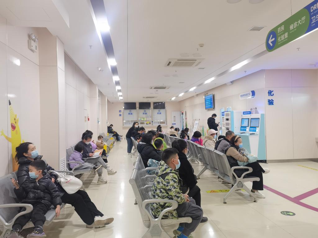 新华全媒+|答疑！甲流高发，公众如何科学应对？