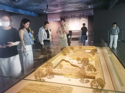 寻找夏王朝的“背影”和“片段” 来到二里头，听文物讲“最早中国”的故事